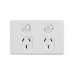4C | Elegant Double Power Point 250V 10A | Horizontal
