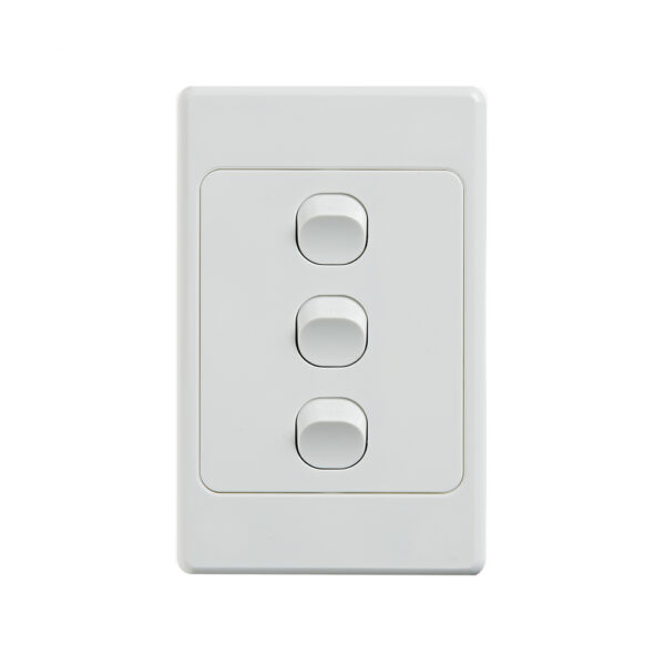 4C | Ultima 3 Gang Switch 250V 16AX - Vertical